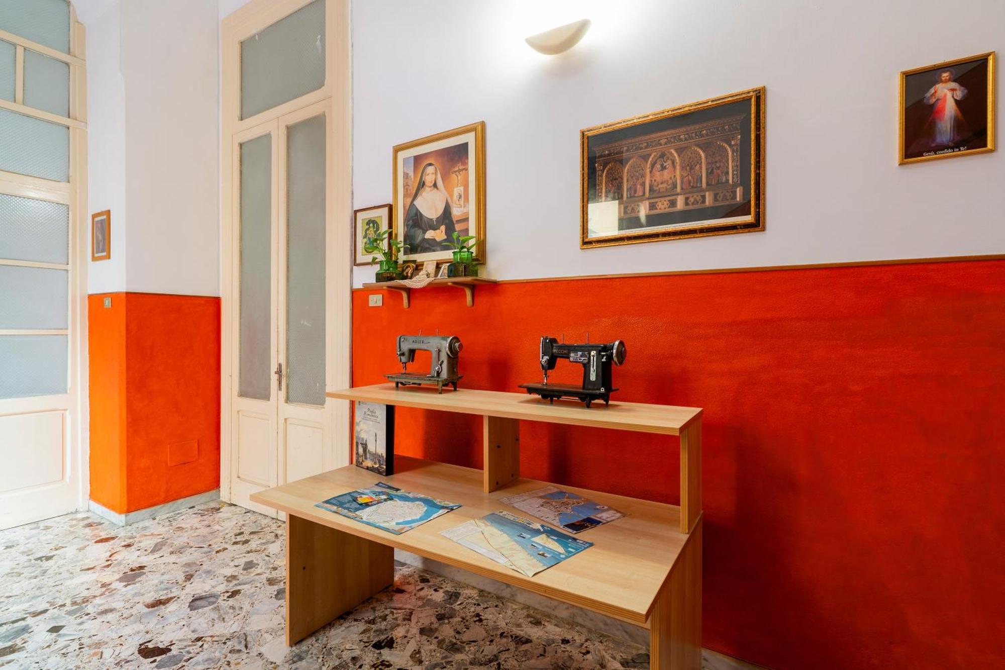 ホテル Casa Di Madre Antonia ブリンディジ エクステリア 写真